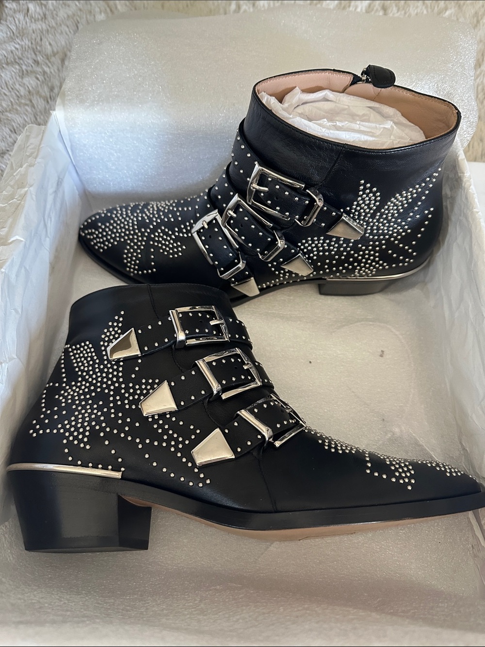 Chloe Susanna black leather silver studded ankle boots 7 / 7.5